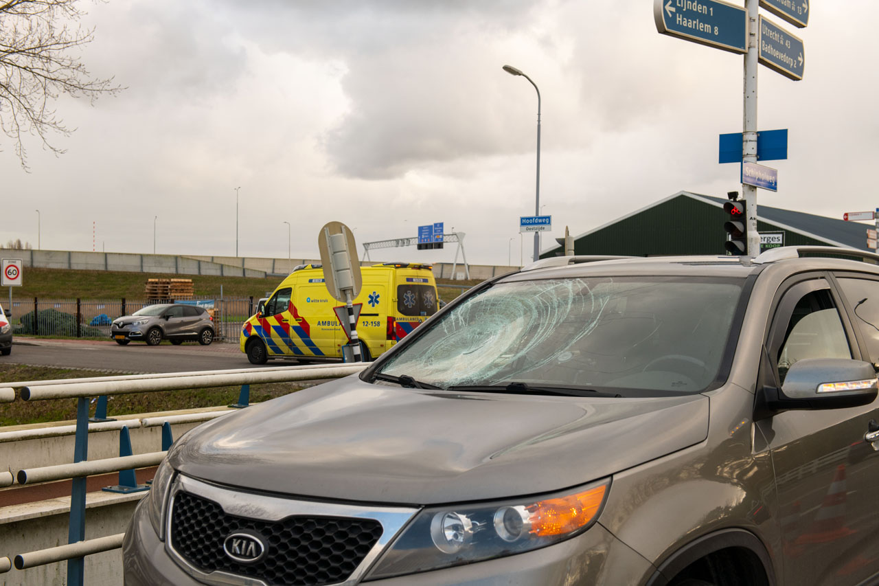 Lijnden – Fietser Gewond Na Aanrijding Met Auto Op De Schipholweg ...