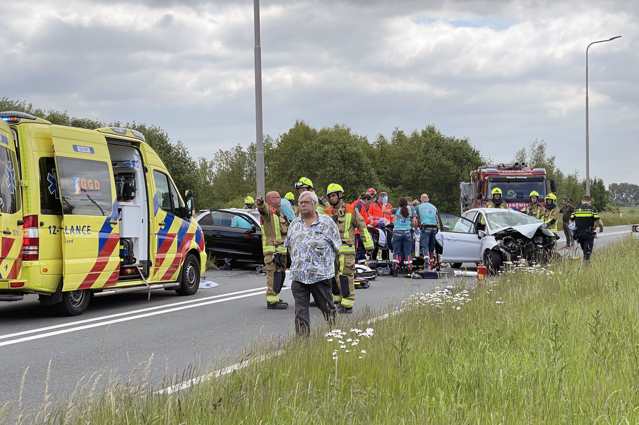 Hoofddorp – Twee Zwaargewonden Bij Ongeval Op De Drie Merenweg ...